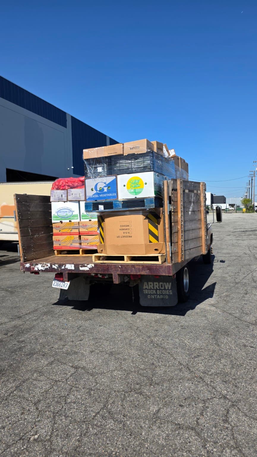 ESTA VES PASTOR IVAN PRESTO SU TROCA PARA RECOGER ALIMENTOS