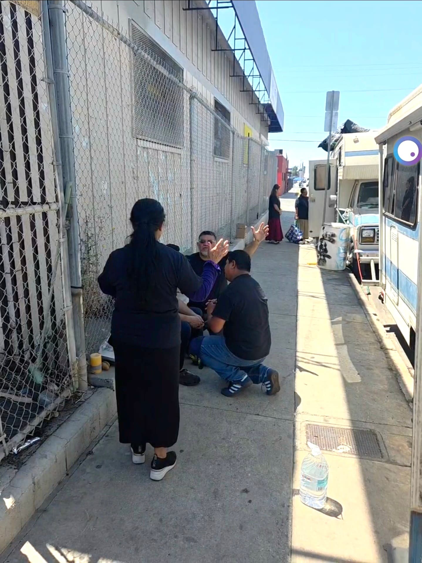 Orando y dando palabra de Dios